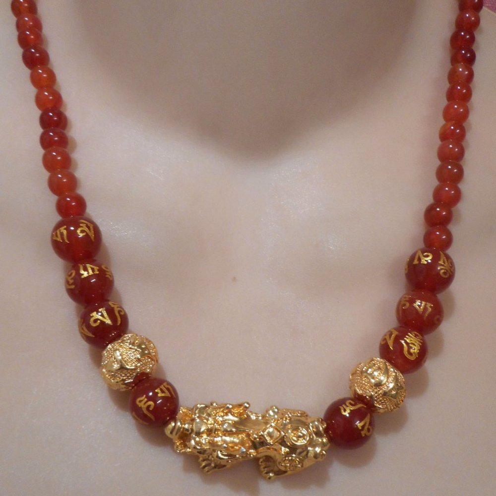NEW Feng Shui Luminous Beaded Pi xiu Red Necklace (18-20 Inches) in Goldtone